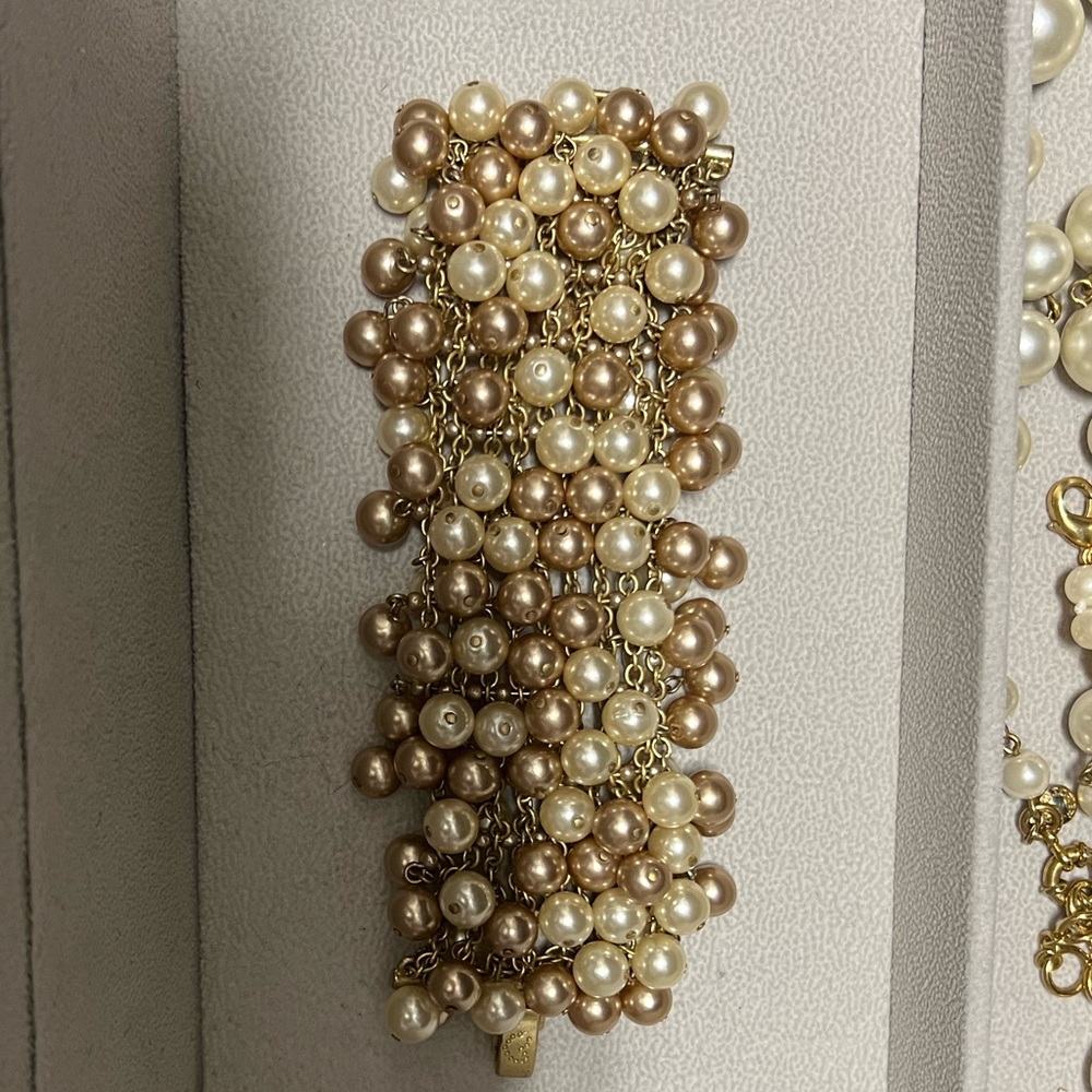 🙃Rose pearl gold bracelet by Stella & Dot
